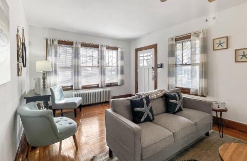 West Haven House | Grove Place Beach Bungalow