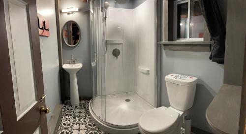 Waterbury Cabin | Grunberg Haus Inn & Cabins