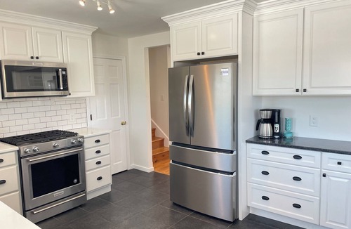 Guilford House | Guilford Oceanfront Walk to Beach,Green,Parks&Train,Pet Friendly,New Sauna