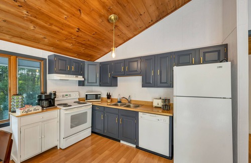 Gilford Ski Chalet | Gunstock & Lakes Region Year Round Chalet