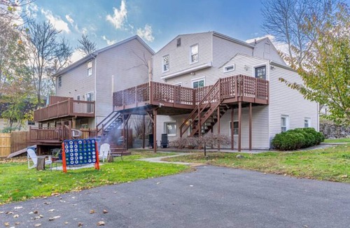 Stamford Apartment | HA1: Cozy 1 BR Apartment in Stamford