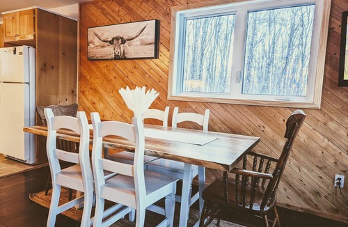 Eagle Lake Cottage | Haliburton Highlands Cottage Retreat - Your summer getaway awaits you!