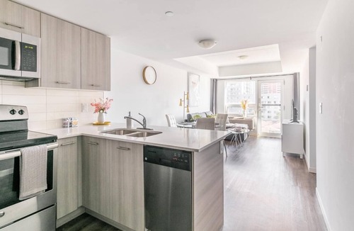 Beasley Apartment | Hamilton Apartments. GYM, BBQ