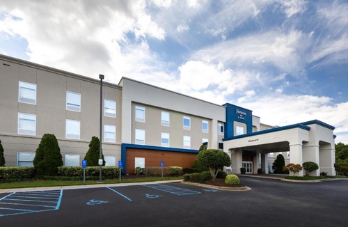 Easley Hotel | Hampton Inn Easley