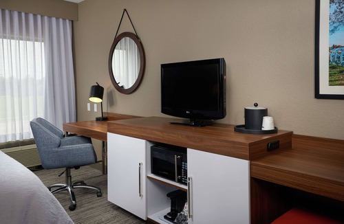Hanover Hotel | Hampton Inn Hanover