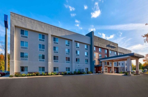 Waterbury Hotel | Hampton Inn Waterbury
