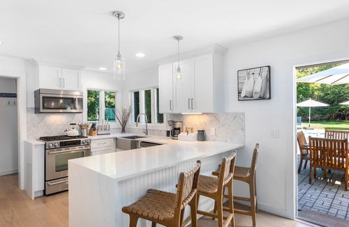Remsenburg House | Hamptons Resort Estate: Heated Pool, Spa & Private Tennis Court