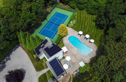 Remsenburg House | Hamptons Resort Estate: Heated Pool, Spa & Private Tennis Court
