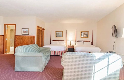 Margaretville Hotel | Hanah mountain resort and country club