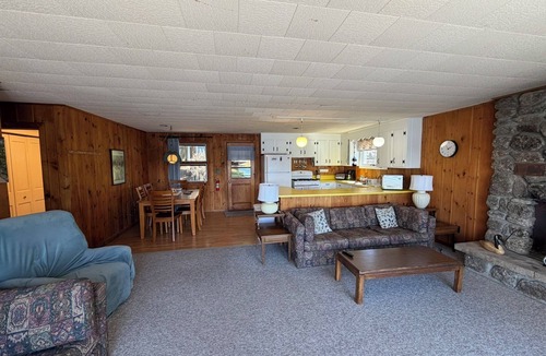 Meredith House | Happiness Awaits on Lake Winnipesaukee-By Break Away