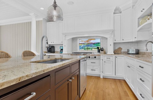 Pine Point House | Happy Holidays with Sea Breeze