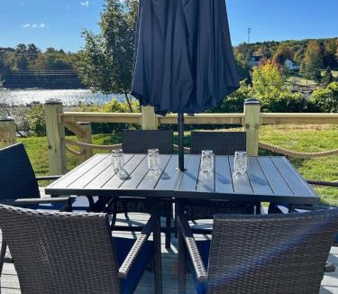 Machias House | Harbor Bend House - River View in the Center of Town