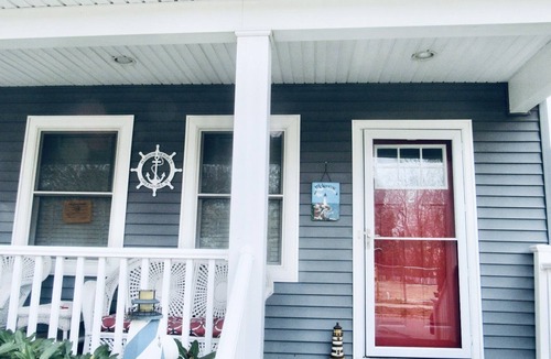 Pipes Cove Apartment | Harbor Heights