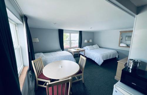 Tisbury Hotel | Harbor Landing Resort