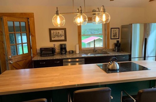 Jefferson House | Harpersfield House: Zen. Find Peace. Sleeps 7. Near Baseball HOF. Enjoy nature.