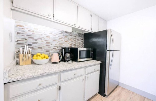 Downtown Hartford Condo | Hartford Home w/Skyline Views near Bushnell Park!
