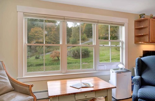 Hartland Apartment | Hartland Hill House, a Charming Hilltop Hideaway