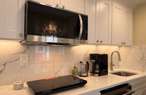 Mid-Cambridge House | Harvard House - 3BR Retreat adjacent to university