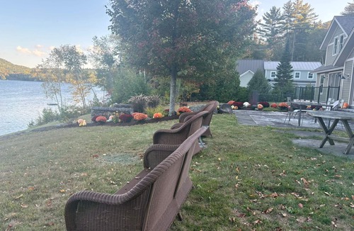 Barnet Apartment | Harvey Lake 3BR Garden Apartment-Lakefront-Private Dock-Fireplace -Full Kitchen