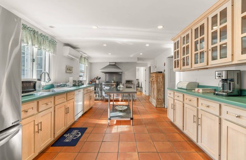 East Harwich House | Harwich Retreat, Private Pool, Beach nearby, Family Home
