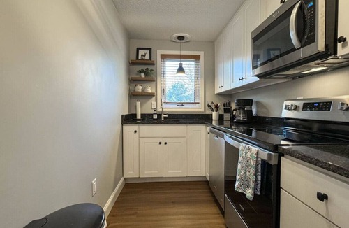 North Conway Villa | Hawk Hideaway | Incredible Location | Fireplace