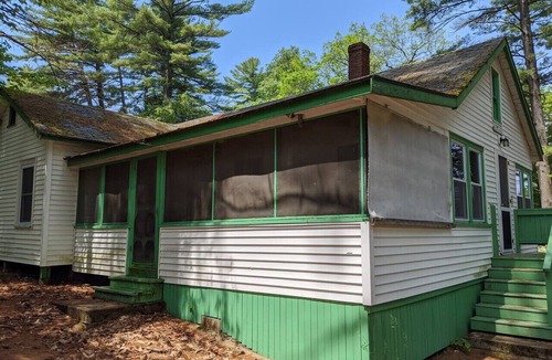 Raymond Cottage | Hawthorne Cottages Outpost