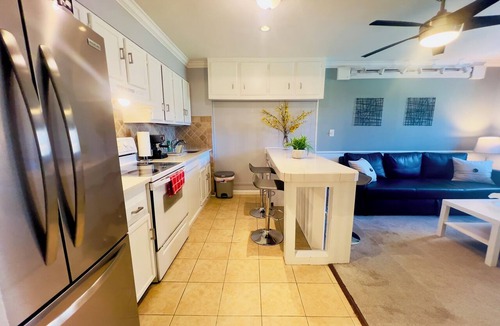 Downtown Condo | Heart of downtown Stamford! Cozy Apt, close to everything!