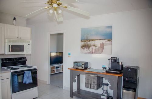Tisbury Condo | Heart of VH, walk to ferry, shops & restaurants. Pool, AC & beach gear provided!