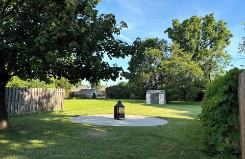Lakeport Apartment | Henley Gardens - your green oasis in Niagara within walking distance to Beach
