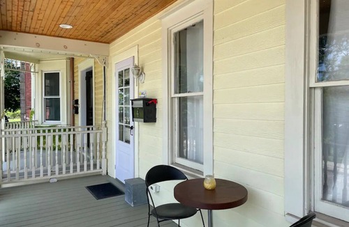 Newburgh House | Heritage Home Historical District