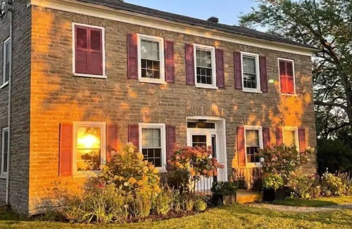 Montague House | Heritage Stone House on the Rideau Canal
