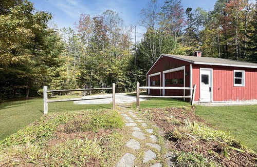 Ludlow House | Hidden Kingdom | Near Echo Lake, Private Retreat w/Outdoor Space