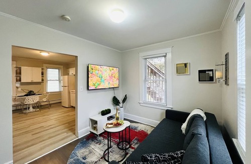 Stamford Apartment | ❤️High-Line Harbor Pad 2 BDTrain🚊Harbor Point Access 40 Minutes to NYC