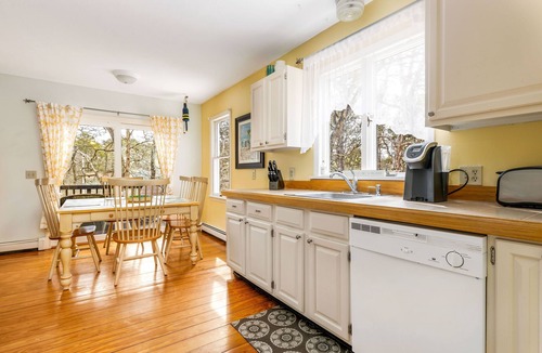 Orleans House | Highly Rated Cottage in Orleans, Cape Cod