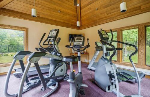 Killington House | Highridge B20 Spectacular Top Floor Two Bedroom with Loft Condo with Scenic Views and Sports Center