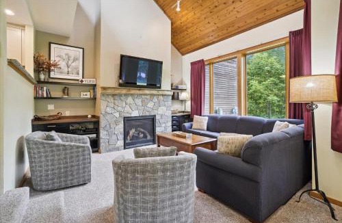 Killington House | Highridge F1 Premier Resort Condo Two bedroom with Loft
