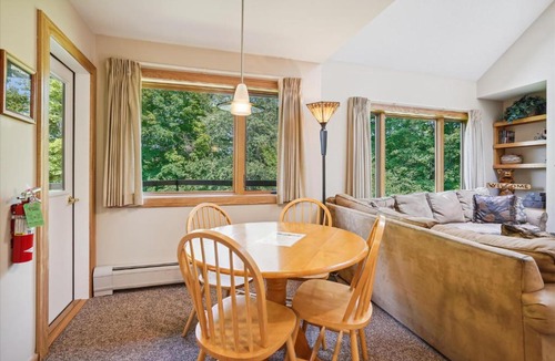Killington House | Highridge J5B Spectacular 1 Bedroom Escape with fireplace, sauna & resort amenities
