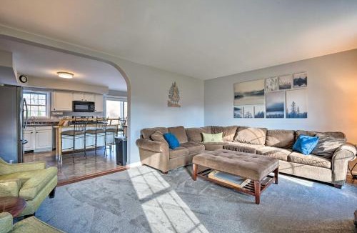 Manchester Center House | Hike, Ski, Fish! All-Season Haven Near Bromley Mtn