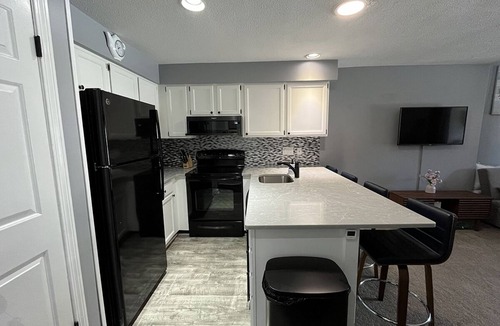 Killington Apartment | Hiker's Paradise at Base of Pico Mountain! 1/4 mile to Appalachian Trail.