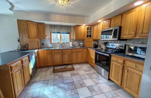 East Central Franklin House | Hiking,canoeing,fishing,close to atv,utv trails