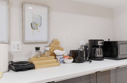 Northeast House | Hill East 3-BR Home Near Lincoln Park
