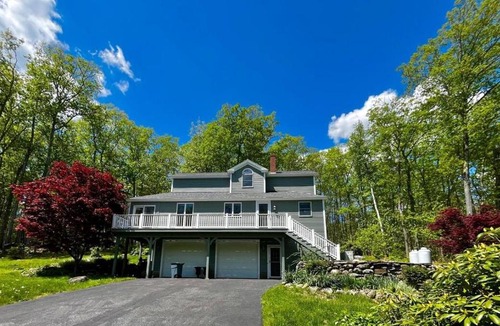 Rockport House | Hillhouse, tastefully decorated Maine home