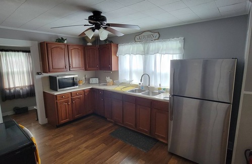 Irving House | Hilltop Estate Minutes from Sunset Bay Beach & Cattaraugus Creek