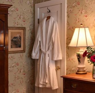 Amenia Bed & Breakfast | Hilltop House Bed & Breakfast