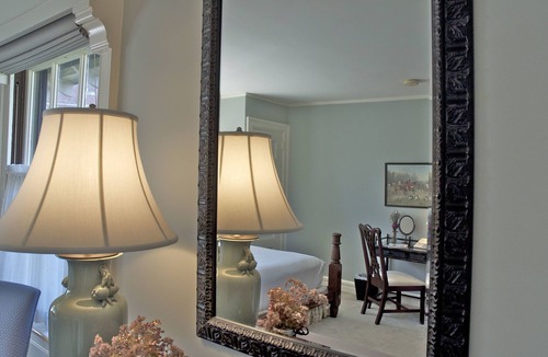 Newport House | Hilltop Inn