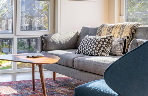 Newtonville Apartment | Hip 1BR Apartment in Austin Near MBTA & Parks