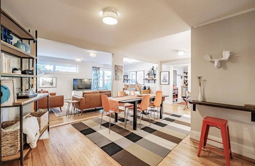 Munjoy Hill Apartment | Hip & Luxurious Garden Retreat for Families, Foodies & Adventurers