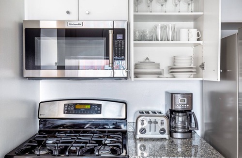 Battery Park City Apartment | Hip Tribeca 1BR w/Gym, Pool, Doorman, nr. Battery Park, by Blueground