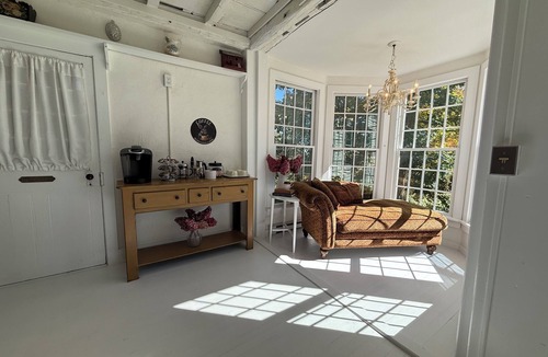 Goshen House | Historic 1802 Farmhouse Near Litchfield & Skiing