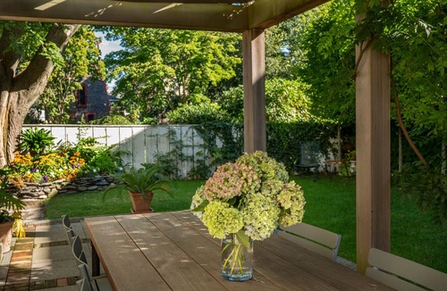 The Point House | Historic 302 year old, Award winning, whole house rental by the water.